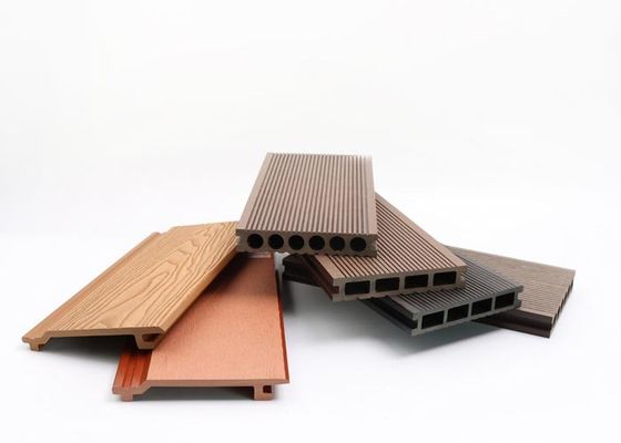 De plastic Raad 140x25x2900 van het Barst Bestand WPC Decking WPC Terras