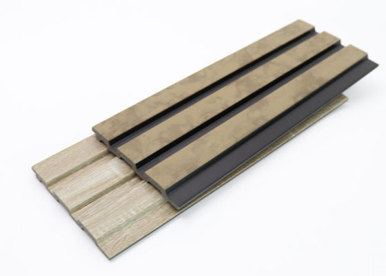 Waterdichte Geluiddichte Gecanneleerde PS Muurcomités Gemakkelijke Installatie Houten Plastic Samenstelling