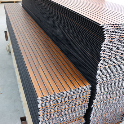 PVC-wandpaneel met fluit, brandwerend PVC-plaat, lichtgewicht PVC-wandpaneel voor interieurdecoratie, groothandel PVC-wandpaneel