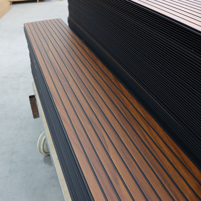 Decoratief PVC plafondpaneel voor de muur Commercieel PVC wandbedekking Interieurwandpaneel Duurzaam gemakkelijk schoon wandmateriaal