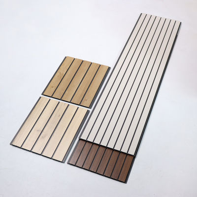 PVC plafondpaneel met verborgen clipsysteem voor naadloze wandbekleding, snelle installatie, wandsysteem, tijdbesparend en kostenbesparend