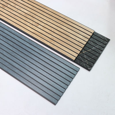 Eenvoudig te installeren PVC wandpaneel met kliksysteem voor doe-het-zelf huisrenovatie