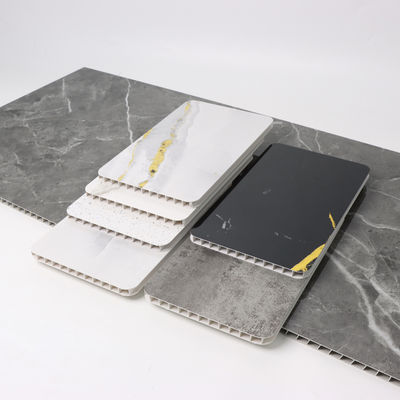 Moderne 3D-patroon brandwerend PVC-douchewandpaneel Luxe badkamer renovatie materiaal