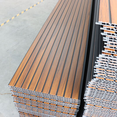 Superieure vocht- en rotbestendige PVC-gegroefde wandpaneel gebruikt in restaurants, ziekenhuizen, laboratoria