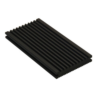 Buiten holle WPC composietdekken. Kleurrijke waterdichte co-extrusie houten kunststof vloer voor tuinprojecten.