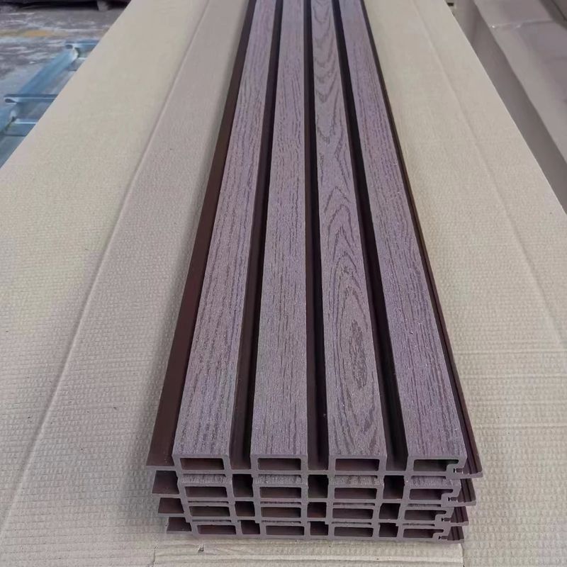 Anti-slip vochtbestendige houten textuur WPC wandpaneel voor buitenversiering