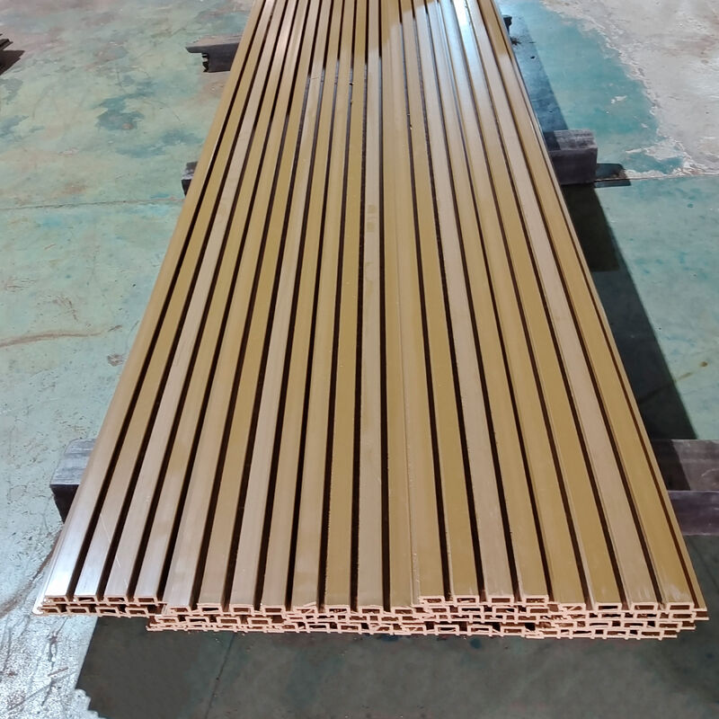 Hoogwaardig WPC-wandpaneel voor buiten, waterdicht hout, kunststofcomposite voor gebouwdecoratie