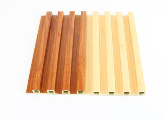 WPC-Muurcomité Bekleding van de Luxe de Holle Houten Plastic Muur voor Huisdecoratie