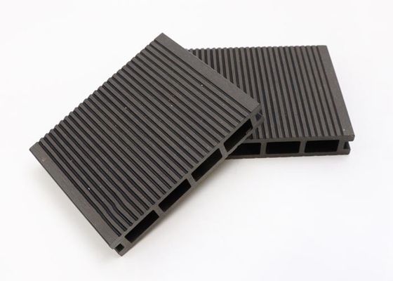3D In reliëf gemaakte Samengestelde Met elkaar verbindende Tegels Openluchtwpc Bevloering Decking