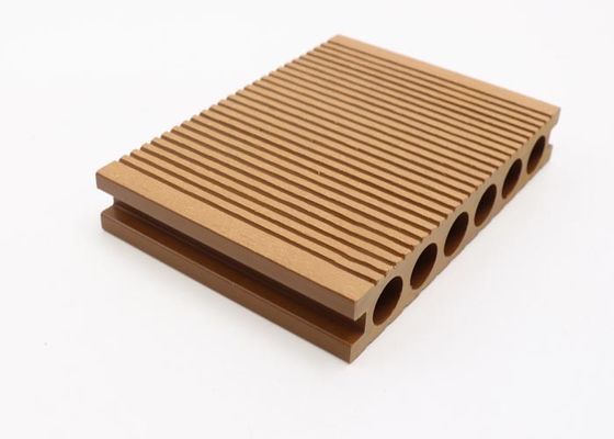 Het In reliëf maken WPC Samengestelde Decking van koppelingsdecking 3D Tegels Plastic Bevloering