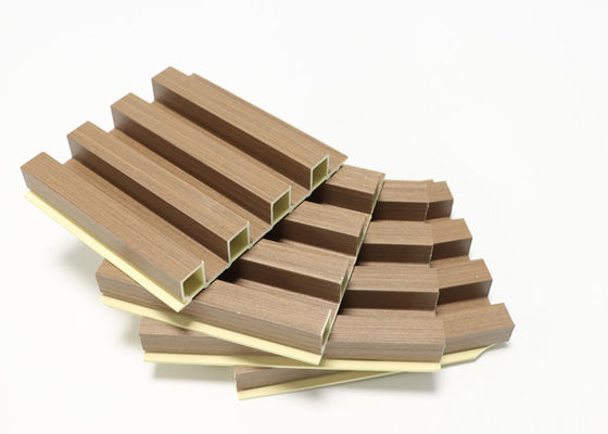 De houten Korrels lamineerden Binnenlands WPC-Muurcomité 160x24mm voor Binnenhuisarchitectuur