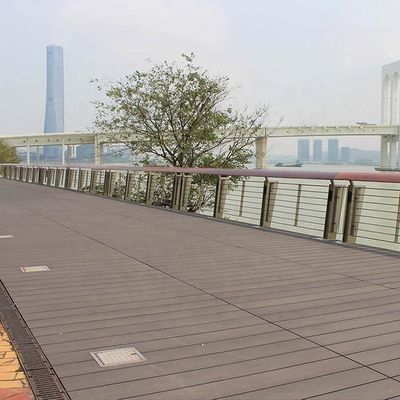 Co-Uitdrijvings Buitenwpc Decking Holle Samengestelde Decking Raad