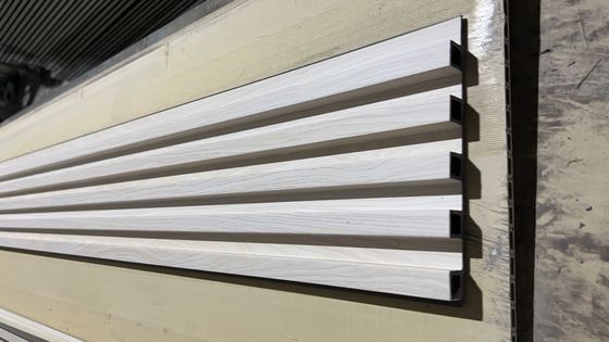 Houten Substituutwpc Samengestelde Comité Bekleding Gelamineerde Luifel