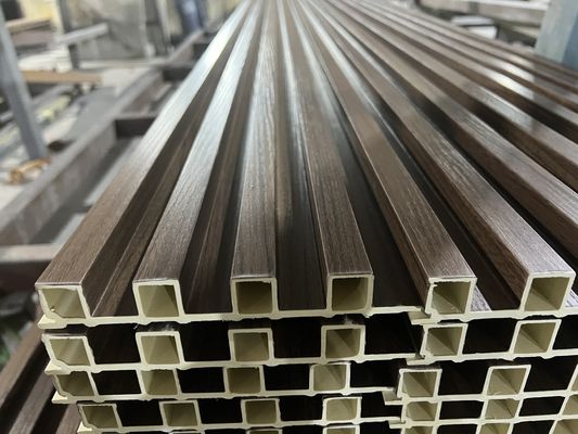 Houten Substituutwpc Samengestelde Comité Bekleding Gelamineerde Luifel