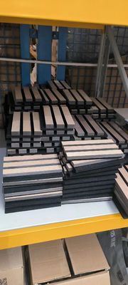 Accoustic Wpc wandpaneel Houten leisteenpaneel voor woningversiering