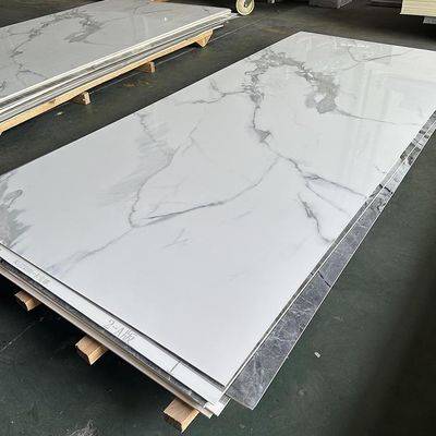 Hoogglanzende marmeren textuur WPC wandpaneel Bamboe Houtskool Hout veneer PVC marmeren plaat