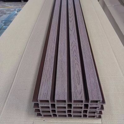 Anti-slip vochtbestendige houten textuur WPC wandpaneel voor buitenversiering