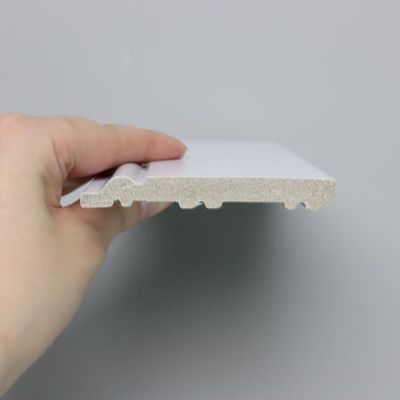 Witte Klaargemaakte Ps die het Polystyreen van het Raadsafgietsel voor Huis begrenzen